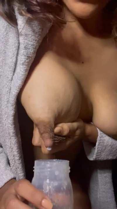 I’ll be your personal cow 👅