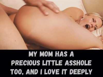 I love my mom's precious asshole 🍑😍