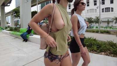 Anyone here like sideboob? [f]