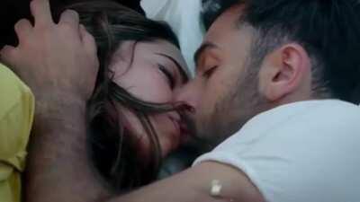 No one can kiss better than Deepika Padukone. The way she moves her tongue to kiss ranbir in this scene and that intensity in the eyes.. 🔥🔥🔥 Ufff.. Comment your fantasies.. Slow mo.. Enjoy.