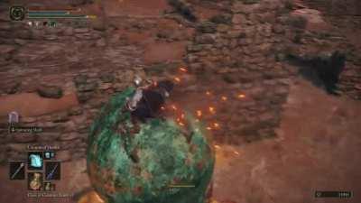 Cool Tarnished don't look at explosions.