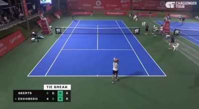 Just another day in Challenger Tour - big wide out by Escobedo called as in at a match point for Geerts. Escobedo (Mexican at a Mexican tournament) eventually won the match shortly after