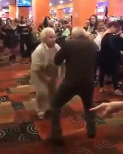 Yes!!! Drop it low!!!💃🏽🕺🏾