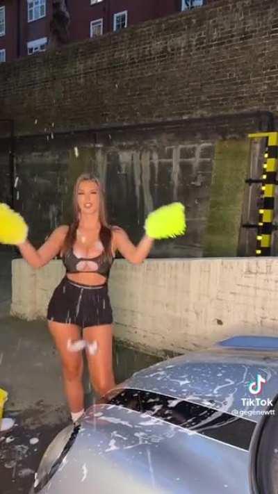 And the new Giant Mommy Milkers Champion is.... Gegenewtt!!