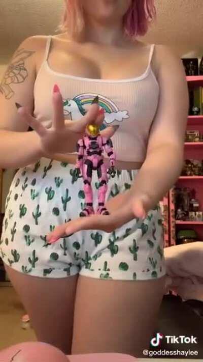 Her user is goddesshaylee she has a onlyfans and pornhub account