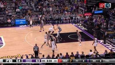 [Highlight] Rudy Gobert hits a midrange fadeaway!