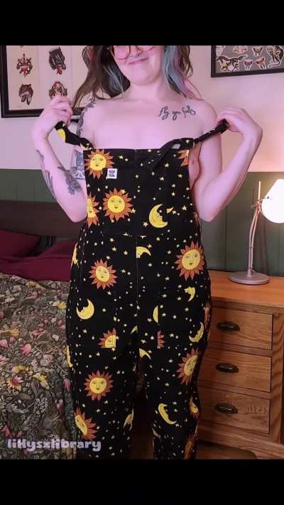 I'm all natural, and I prefer being naked