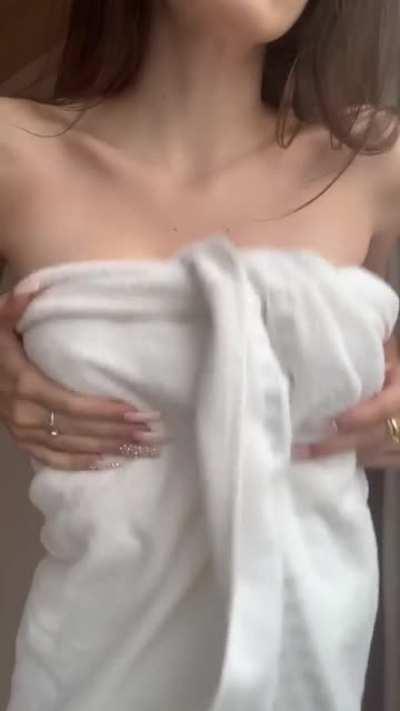 What do you think about young Italian girls?