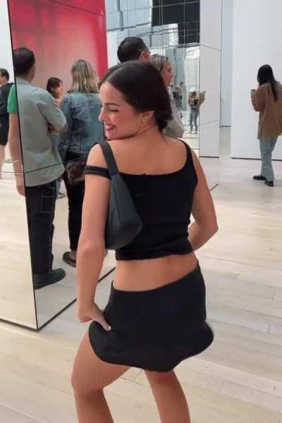 Addison Rae knows how to move