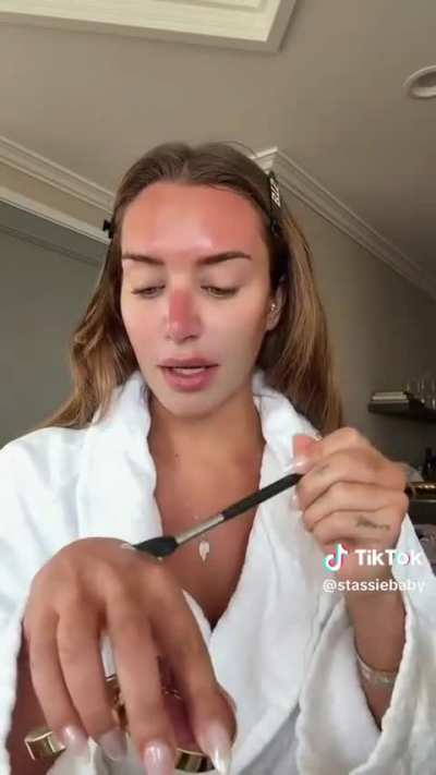 Miami sunburn emergency - Tiktok May 2026