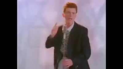 Quando tenta fazer um remix e uma boa edição e sai errado!