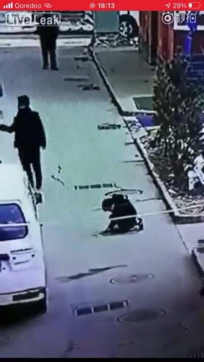 Never tie your shoe on a manhole kids