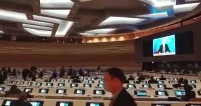 Буквальная шутка про Лаврова на сеансе у психолога: 