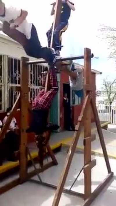 Let's do this Pakistan to solve the energy problem.