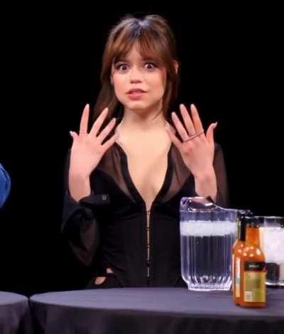 Jenna Ortega is too hot