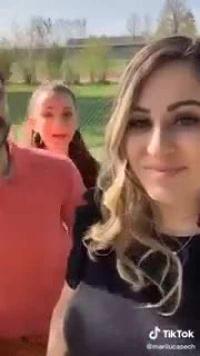 Comparação entre as 3 línguas.