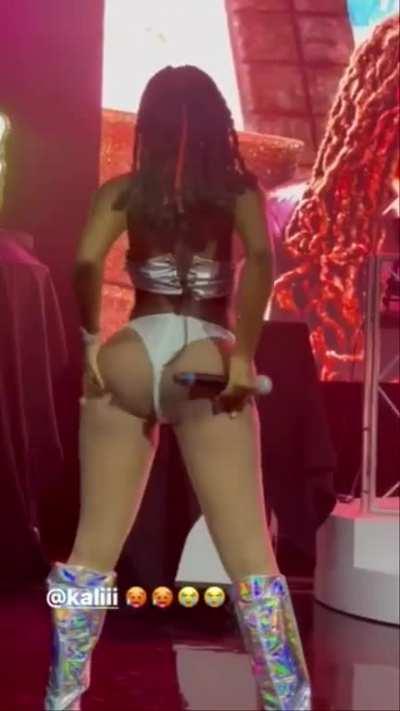 kaliii twerk vids