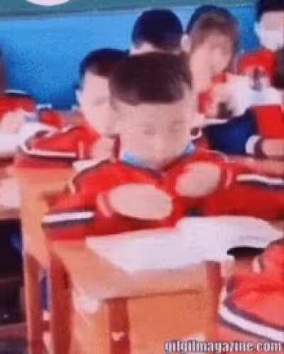 Rare footage of Steven's dad as a kid at school before physcics were even invented: