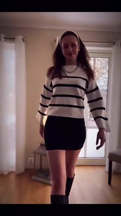 Blursed_mother and daughter