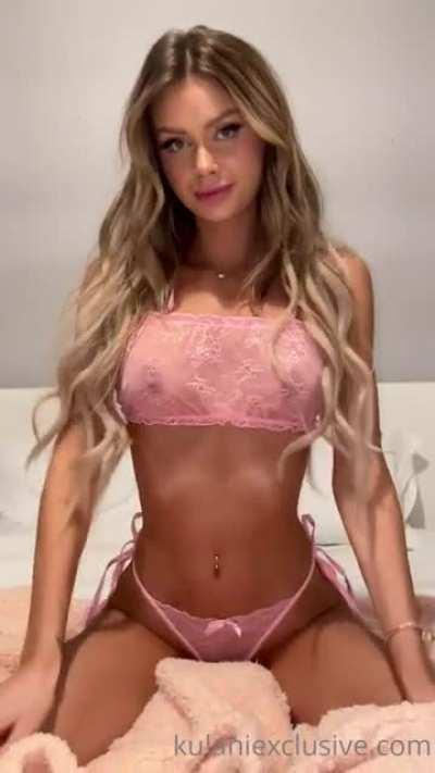 Alyssa in pink