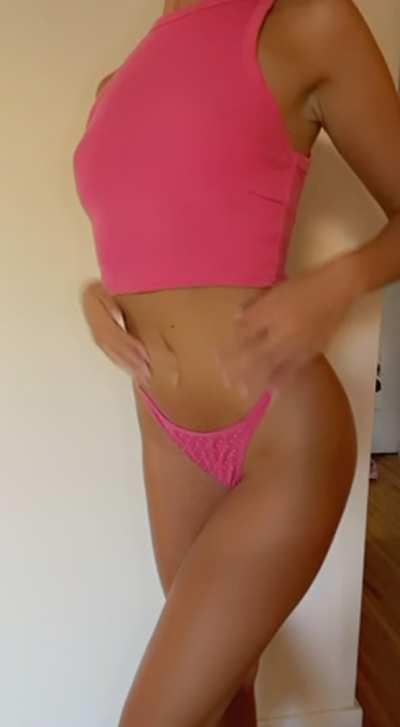 Tiny tummy and tits for you to play with [gif]