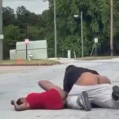 They both ASS at fighting 😂