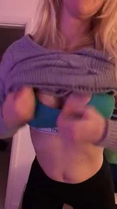 44 years old and not much droop!