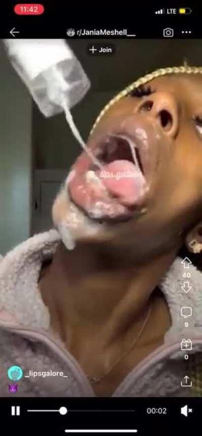 Anyone got her stuff or know where to get more