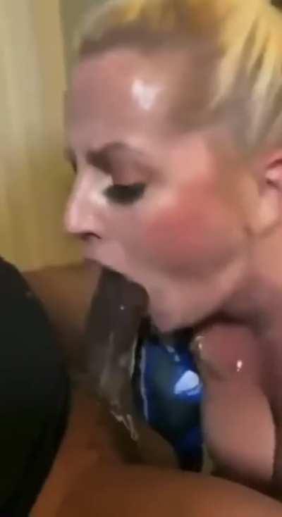 Mom of two hasn't forgotten how to throat big cocks 😈😈