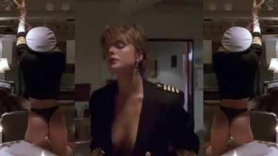 Erika Eleniak