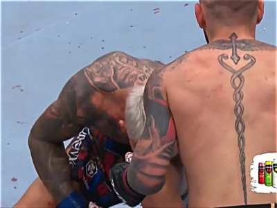 MMA seven tayfa için Ilia Topuria'nın Charles Oliveria'yı nakavt ettiği yumruğun daha yakından çekimi (Dipnot: Ilia, Charles'i sadece iki dakika gibi bir sürede bu hale getirdi!)