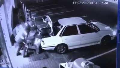 WCGW while trying to steal a drop safe? Drop safe!