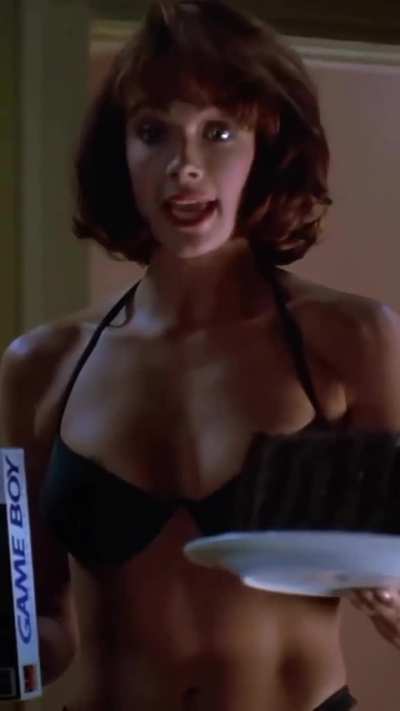 Lauren Holly