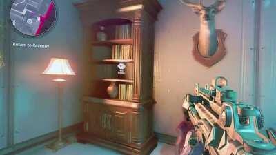 Thanks to the mimic glitch, I was able to check out peck’s pad. Pretty chill place he’s got here