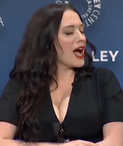Kat Dennings 