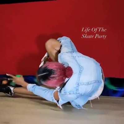 Stays on target the entire time, while skating along with them