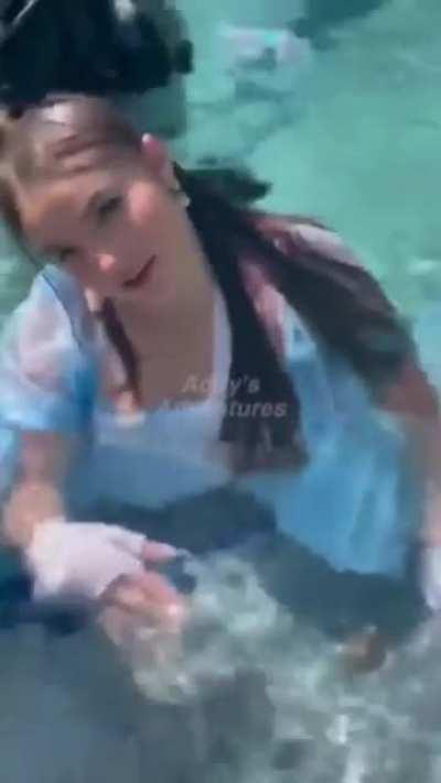 she is naked ???? 🍑🍑🍑🍑