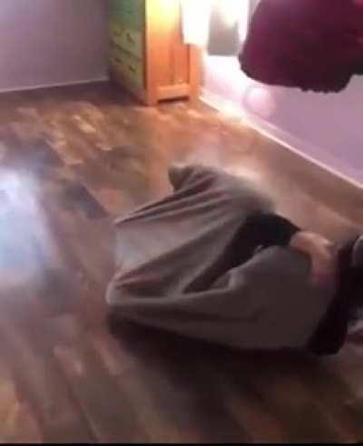 How the she even get in the house tho twins! Thoughts on this tho??