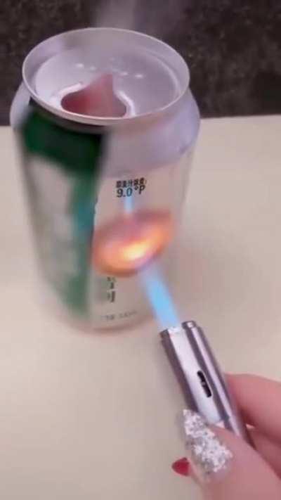 This Triple Jet Lighter.