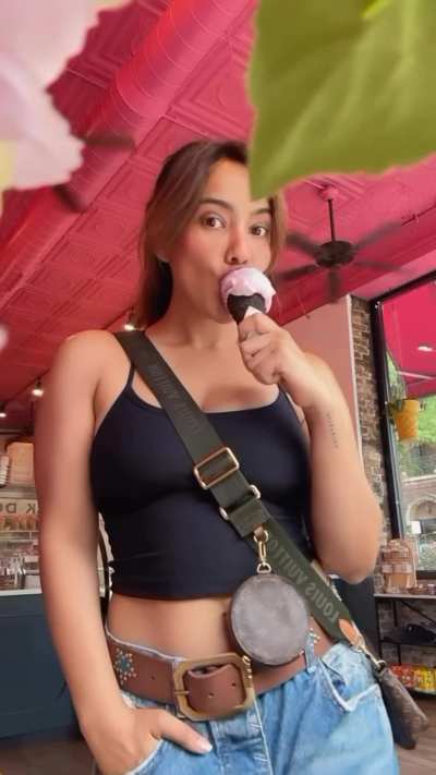 Biharan dudu factory having🍦