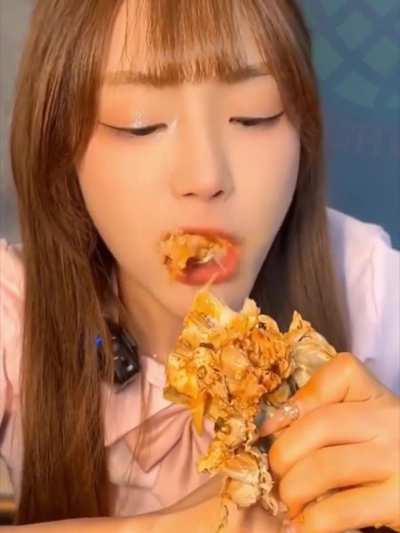 what kind of fish is this? 🐳