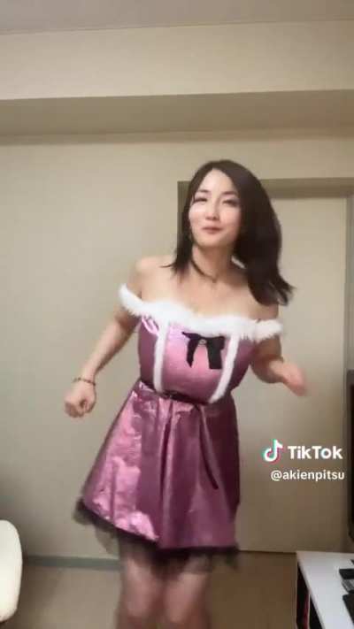 I love when her tits bounce