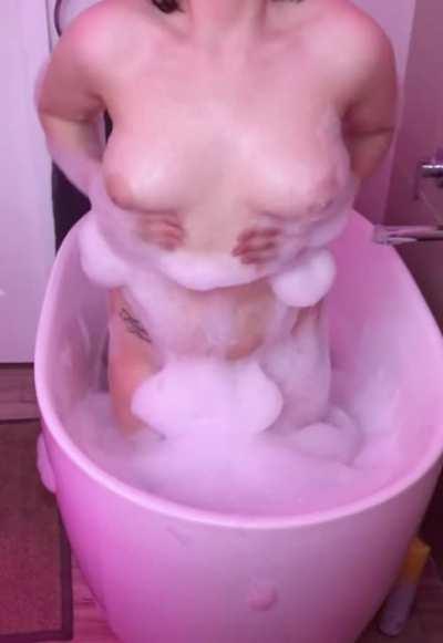 Are you jealous of me right now? [f]