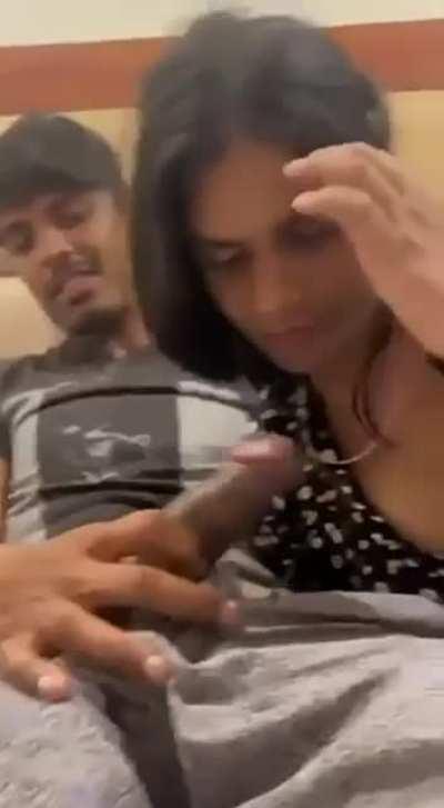Indian bhabhi hot blowjob in oyo