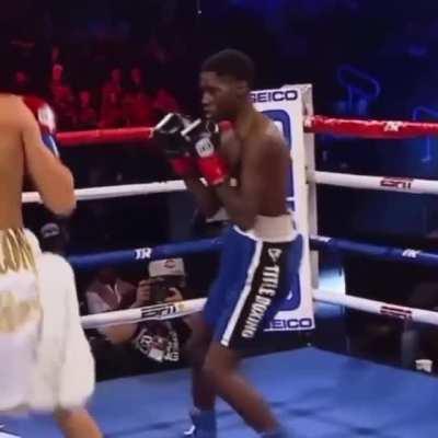 Ayoo who let this dude fight on national tv? Smh