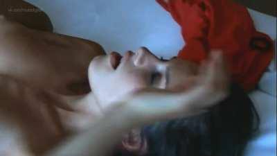 [Topless] [Bush] Saralisa Volm & Anneke Schwabe in 