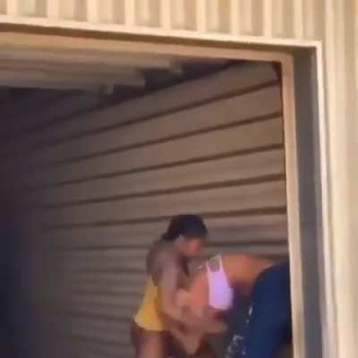 Having a twerk break in the middle of a fight