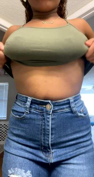 Huge tits horny nips