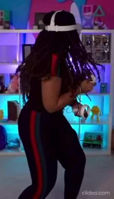 Lawd that jiggle 🤤🍑