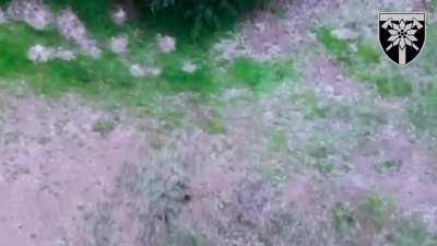 RU Soldier 🇷🇺 Trip’s over multiple time’s while fleeing. Flips off drone.